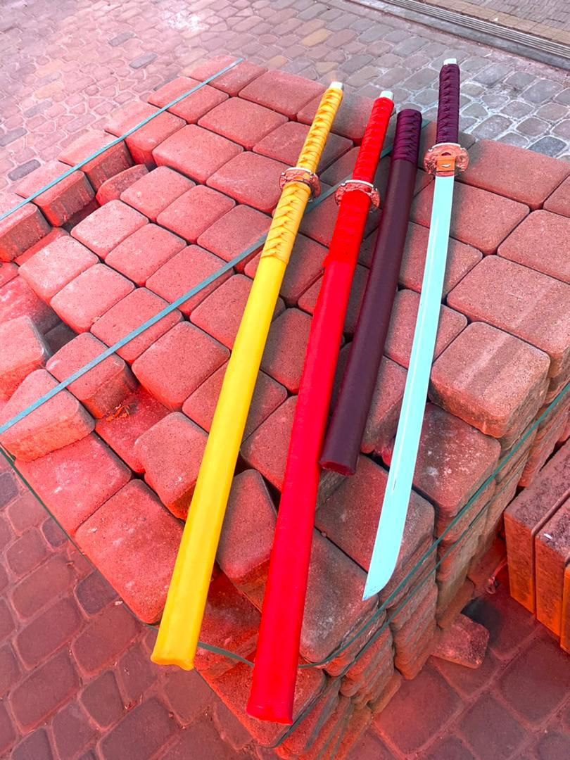 کاتانا ژاپنی 1 کاتانا ژاپنی