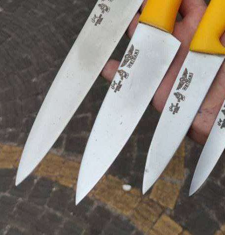 ست چاقوی آشپزخانه 2 ست چاقوی آشپزخانه