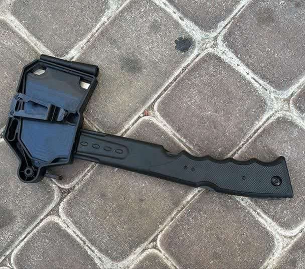 تبر تاکتیکال اره ای 2 تبر تاکتیکال اره ای