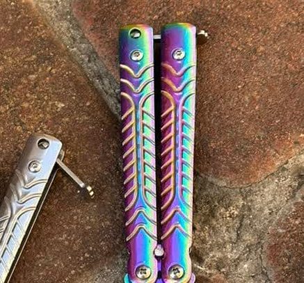 چاقوی پروانه ای نقلی 2 چاقوی پروانه ای نقلی