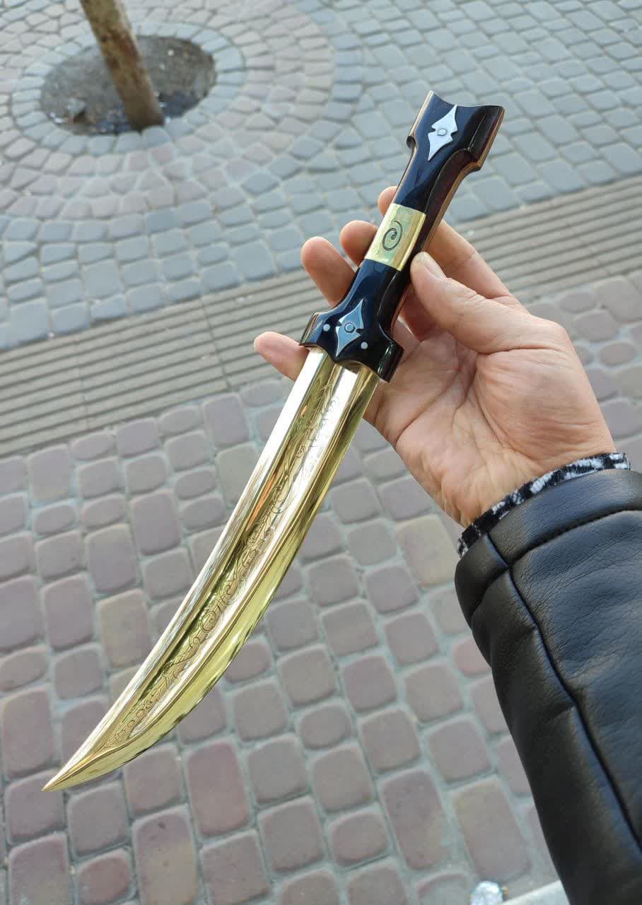 خنجر برنزی 1 خنجر برنزی