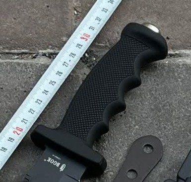 ست کارد شکاری و پرتابی 2 ست کارد شکاری و پرتابی