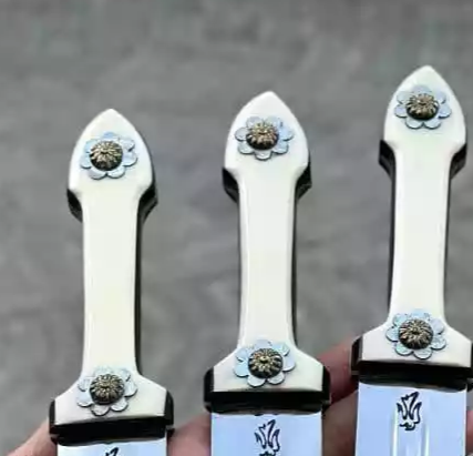 نیمچه قمه 40 سانتی درجه یک 2 نیمچه قمه 40 سانتی درجه یک