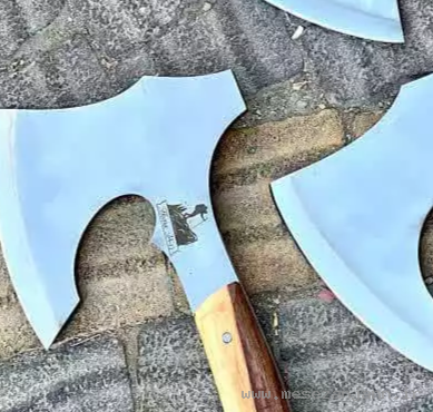 تبر شایانی 2 تبر شایانی