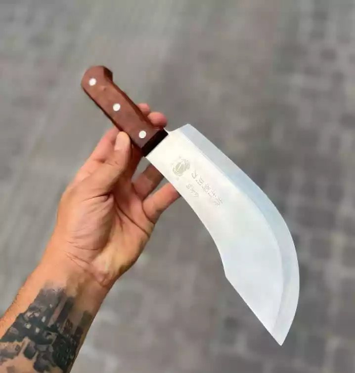 ساطور سرآشپز بسیار تیز 1 ساطور سرآشپز بسیار تیز