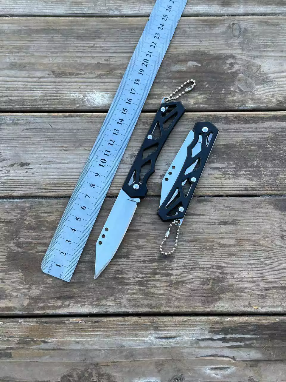 چاقوی تاشو تمام فلزی 1 چاقوی تاشو تمام فلزی