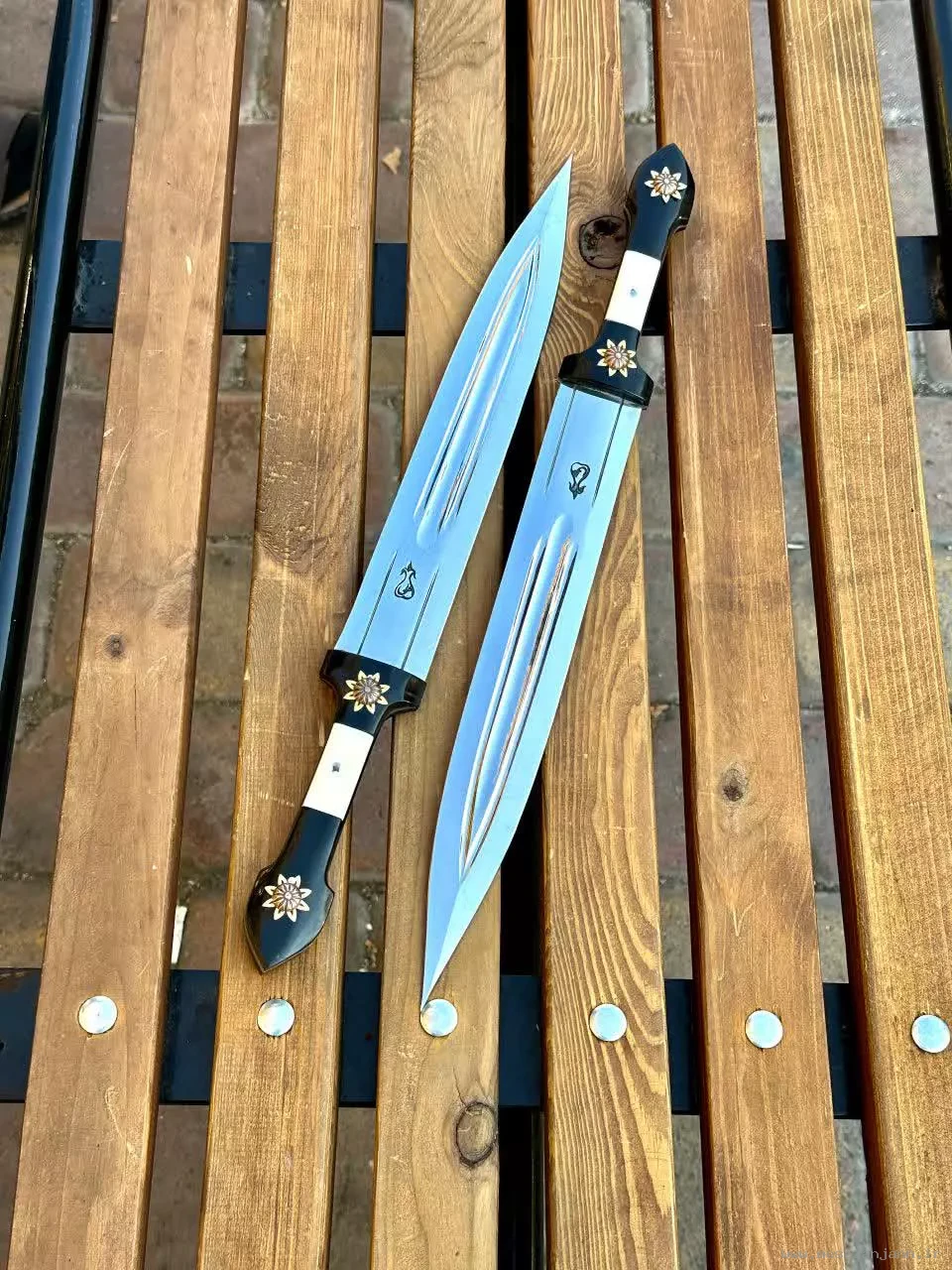 نیمچه 1 نیمچه